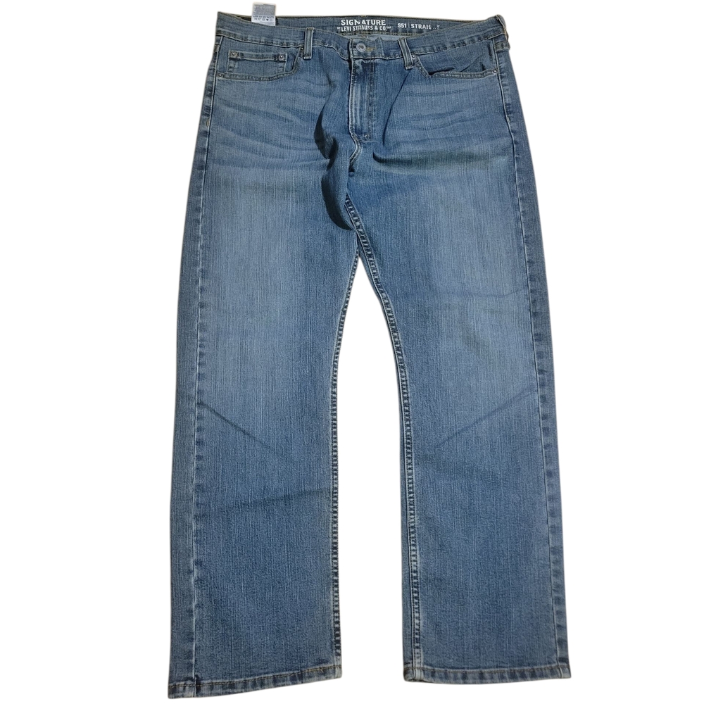 Signature Blue Relaxed Fit Men's Jeans